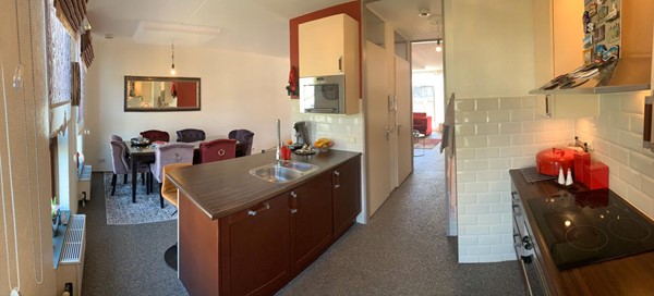 zitruimte en keuken 1.jpg